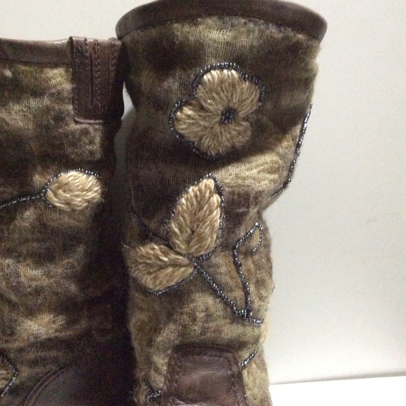 Unusual Bunker leather embroidered slouch boots - Picture 5 of 16